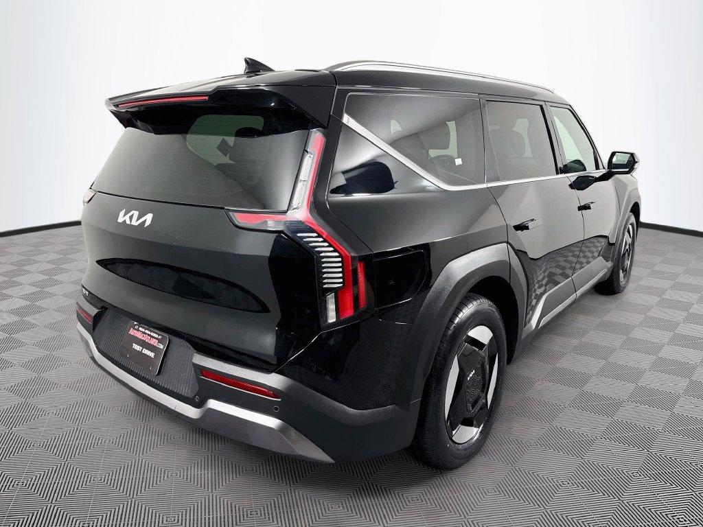 Used 2024 Kia EV9 Wind AWD/4WD image 5