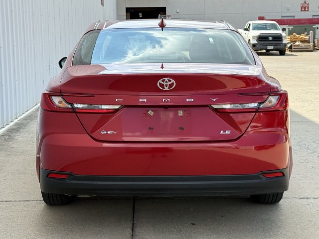 Used 2025 Toyota Camry LE FWD image 5