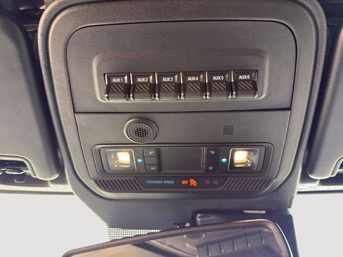 Used 2021 Ford Bronco Wildtrak image 19