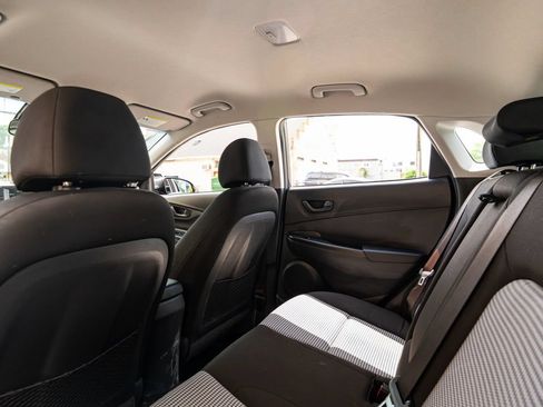 Used 2021 Hyundai Kona SE AWD/4WD image 19