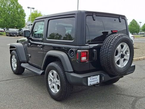 Used 2022 Jeep Wrangler Sport AWD/4WD image 7