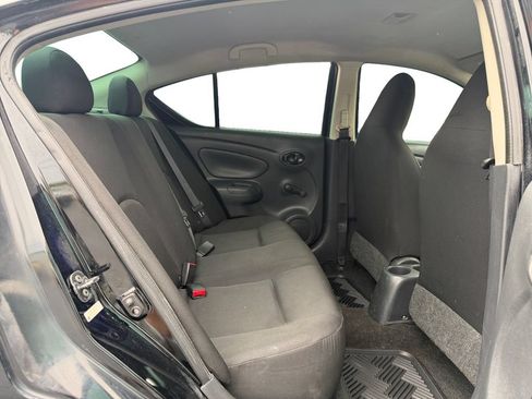 Used 2015 Nissan Versa S FWD image 10