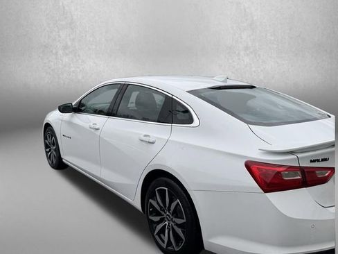 Used 2022 Chevrolet Malibu RS FWD image 3