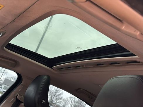 Used 2018 Volvo S60 T5 Inscription image 10