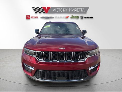 New 2025 Jeep Grand Cherokee Limited w/ Luxury Tech Group II image 8