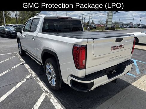 Used 2019 GMC Sierra 1500 Denali w/ Denali Ultimate Package AWD/4WD image 7