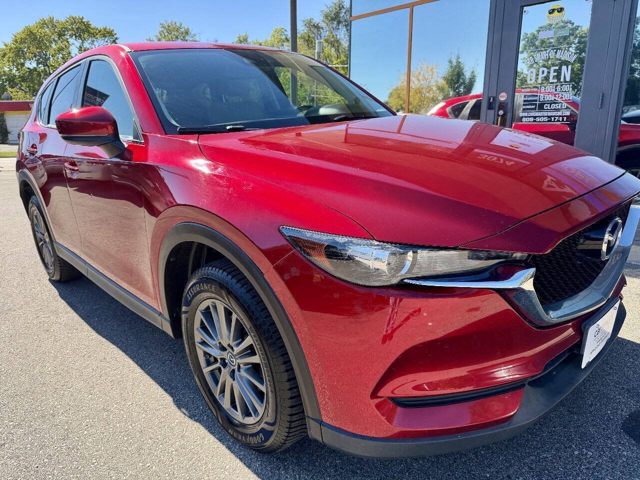 Used 2017 MAZDA CX-5 Touring w/ Preferred Equipment Package AWD/4WD image 4