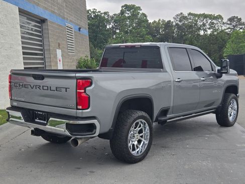 Used 2024 Chevrolet Silverado 2500 LTZ w/ LTZ Convenience Package AWD/4WD image 7