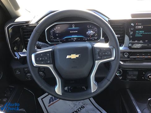 Used 2025 Chevrolet Silverado 1500 LT image 33