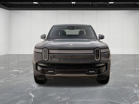 Used 2022 Rivian R1T Adventure image 4