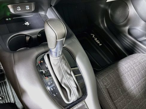 Used 2026 Honda HR-V LX image 17