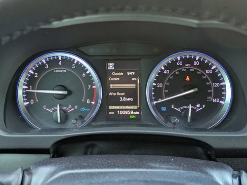 Used 2019 Toyota Highlander Limited AWD/4WD image 18