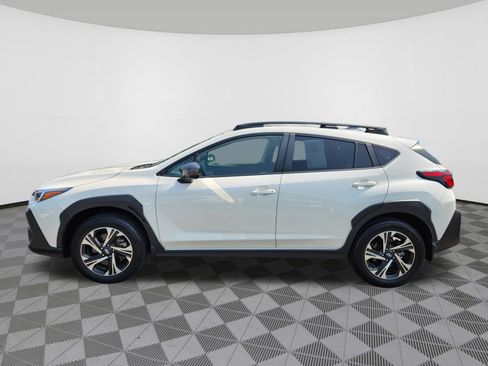 Used 2024 Subaru Crosstrek 2.0i Premium AWD/4WD image 5