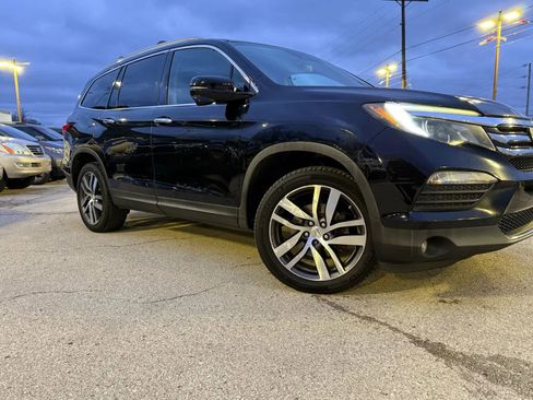 Used 2016 Honda Pilot Touring image 7