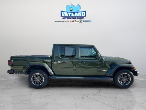 Used 2021 Jeep Gladiator Overland w/ Popular Equipment Package AWD/4WD image 6