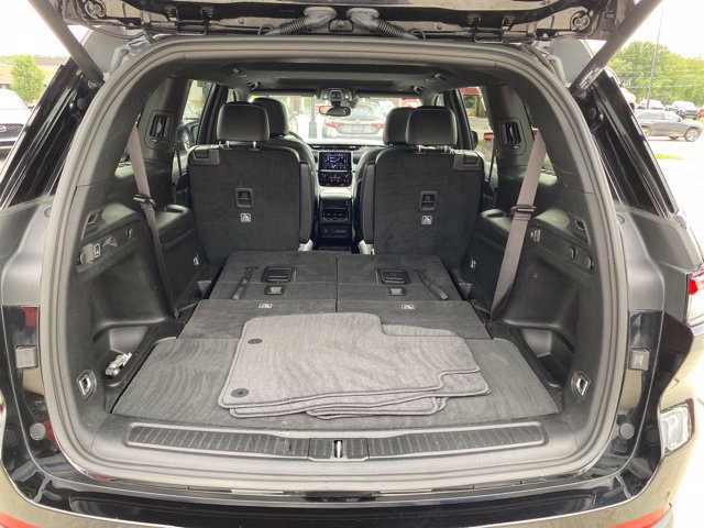 Used 2023 Jeep Grand Cherokee L Altitude AWD/4WD image 6