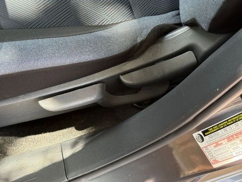 Used 2025 Nissan Versa SV w/ Trunk Package image 22