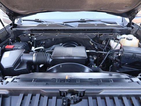 Used 2021 Chevrolet Silverado 2500 Custom w/ Custom Value Package image 23