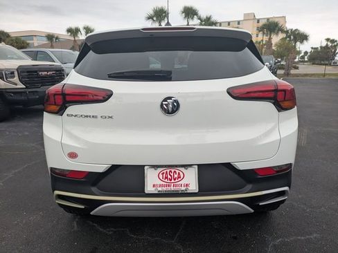 Used 2023 Buick Encore GX Preferred w/ Cold Weather Comfort Package FWD image 5