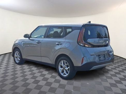 Certified 2023 Kia Soul S FWD image 5