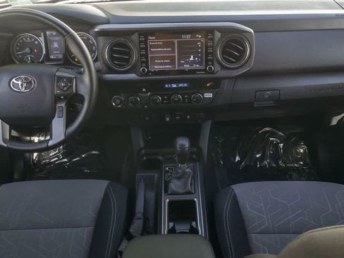 Used 2023 Toyota Tacoma TRD Sport image 11