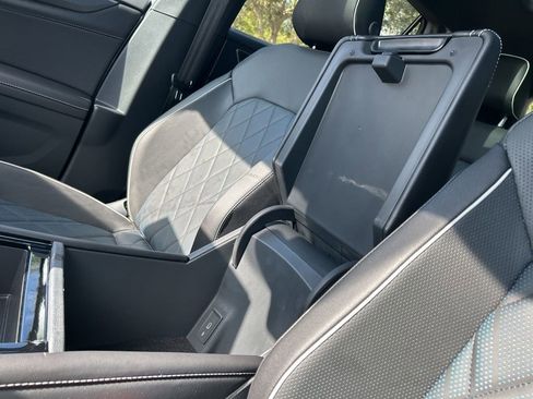 New 2026 Volkswagen Atlas Cross Sport SEL Premium R-Line image 41