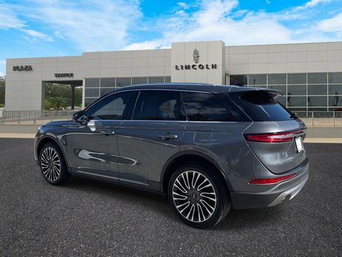 Certified 2021 Lincoln Corsair Reserve w/ Equipment Group 201A image 5