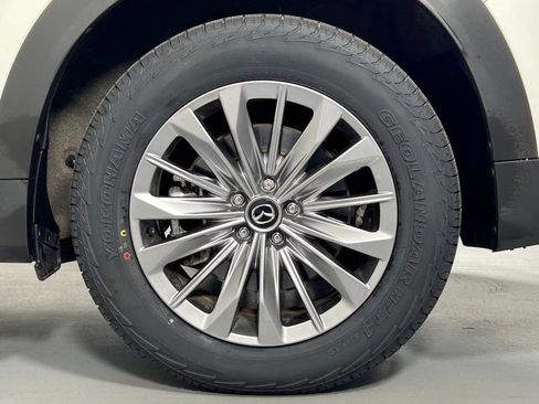 Used 2024 MAZDA CX-90 Plug-In Hybrid w/ Preferred AWD/4WD image 40