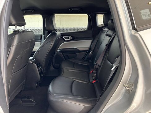 Used 2025 Jeep Compass Limited AWD/4WD image 25