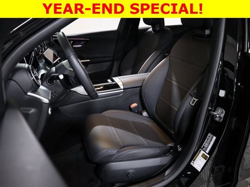 Used 2025 Mercedes-Benz C 300 4MATIC Sedan image 22