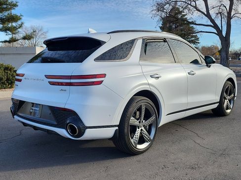 Used 2023 Genesis GV70 2.5T w/ Sport Prestige Package image 6