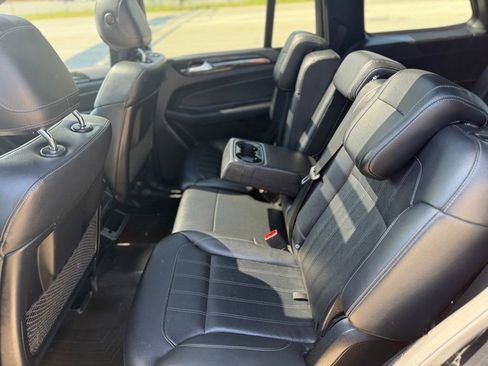Used 2017 Mercedes-Benz GLS 450 4MATIC image 9