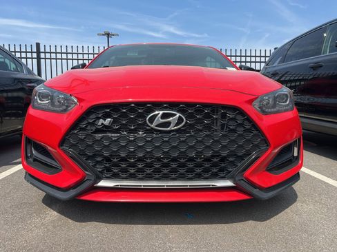Used 2020 Hyundai Veloster N image 2