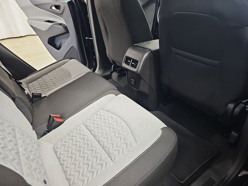 Used 2023 Chevrolet Equinox LS w/ LS Convenience Package image 14