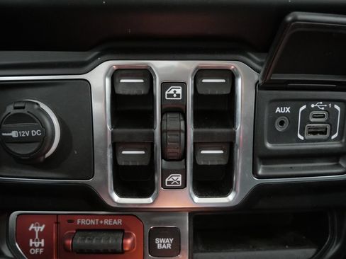 Used 2021 Jeep Wrangler Unlimited Rubicon 4xe w/ Steel Bumper Group AWD/4WD image 22