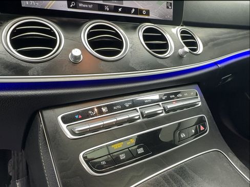 Used 2022 Mercedes-Benz E 350 Sedan image 31
