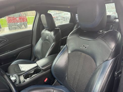 Used 2016 Chrysler 200 S w/ Navigation & Sound Group I image 3