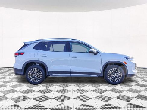 New 2025 Volkswagen Tiguan S image 15