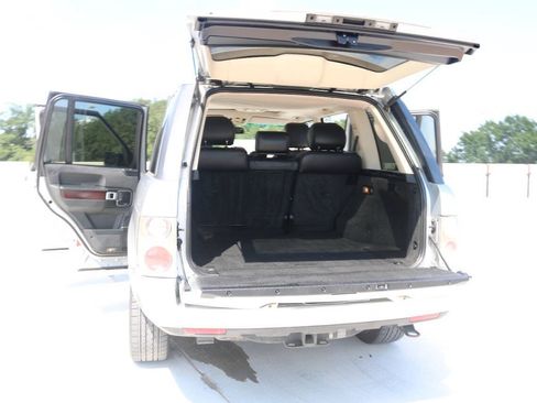 Used 2009 Land Rover Range Rover HSE AWD/4WD image 16