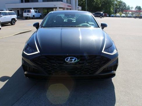 Used 2022 Hyundai Sonata Limited w/ Cargo Package FWD image 7