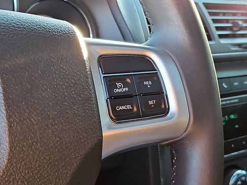 Used 2013 Dodge Challenger R/T w/ Electronics Convenience Group image 22