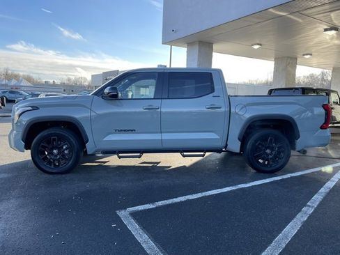 Used 2025 Toyota Tundra Limited image 8