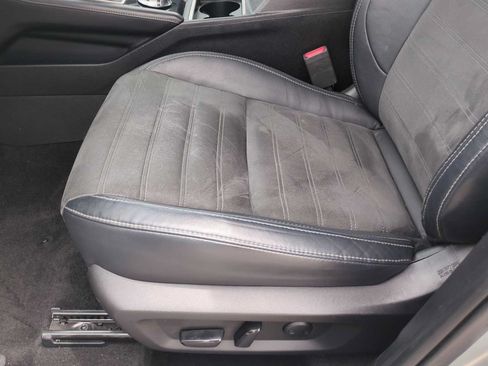 Used 2023 Mitsubishi Outlander SE FWD image 18
