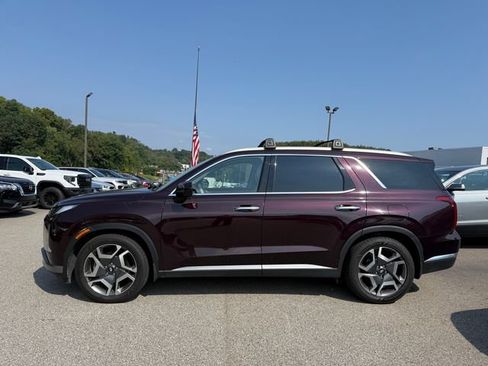 Used 2023 Hyundai Palisade Limited AWD/4WD image 2