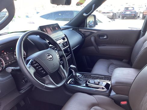 Used 2024 Nissan Armada Platinum w/ Captain's Chairs Package image 33