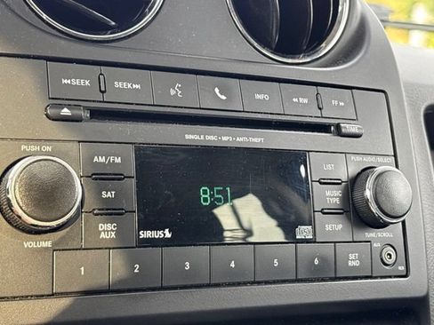 Used 2014 Jeep Patriot Latitude w/ Sun/Sound Group AWD/4WD image 13