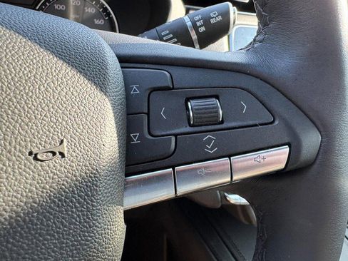 Used 2022 Cadillac XT4 Premium Luxury w/ Enhanced Visibility Package image 19