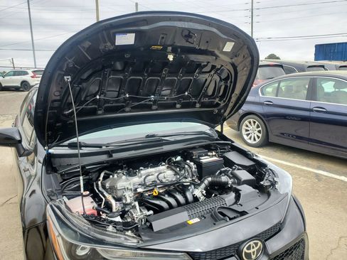 Used 2021 Toyota Corolla LE image 45