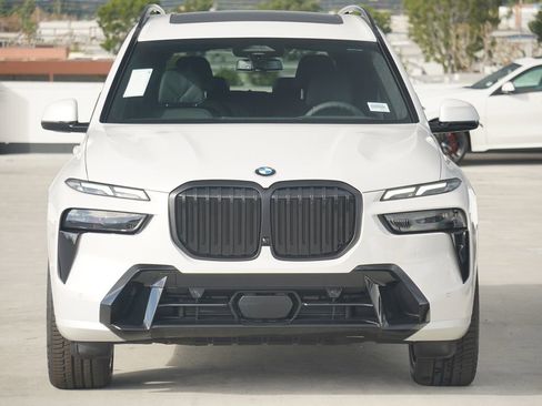 New 2026 BMW X7 xDrive40i w/ M Sport Package image 2