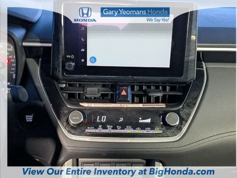 Used 2024 Toyota Corolla Cross LE FWD image 21